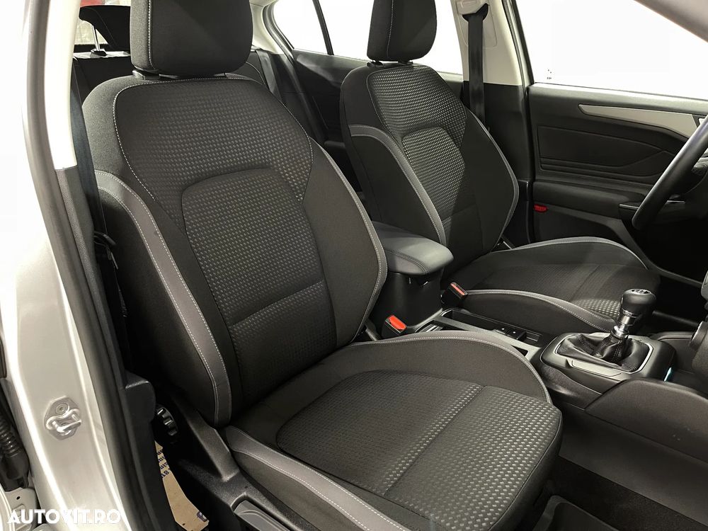 Ford Focus 1.5 EcoBlue Connected - 10