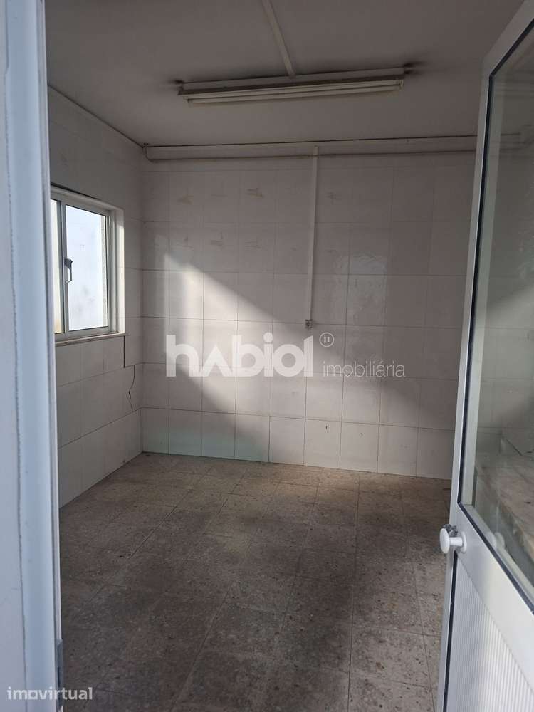 Armazém para arrendar em Arcozelo, Barcelos - Grande imagem: 4/15