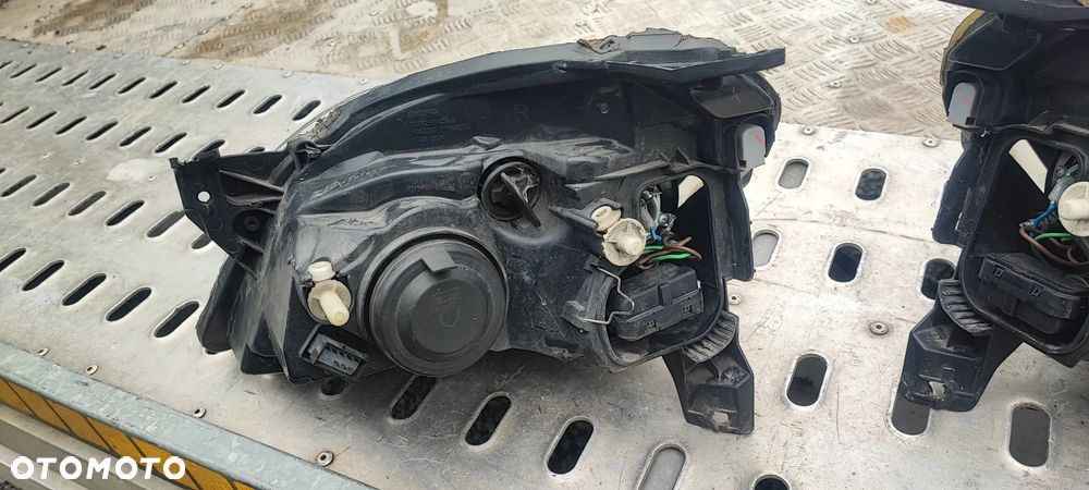 LAMPA PRZEDNIA PRAWA LEWA LAMPY OPEL TIGRA B II 7 BDB - 7