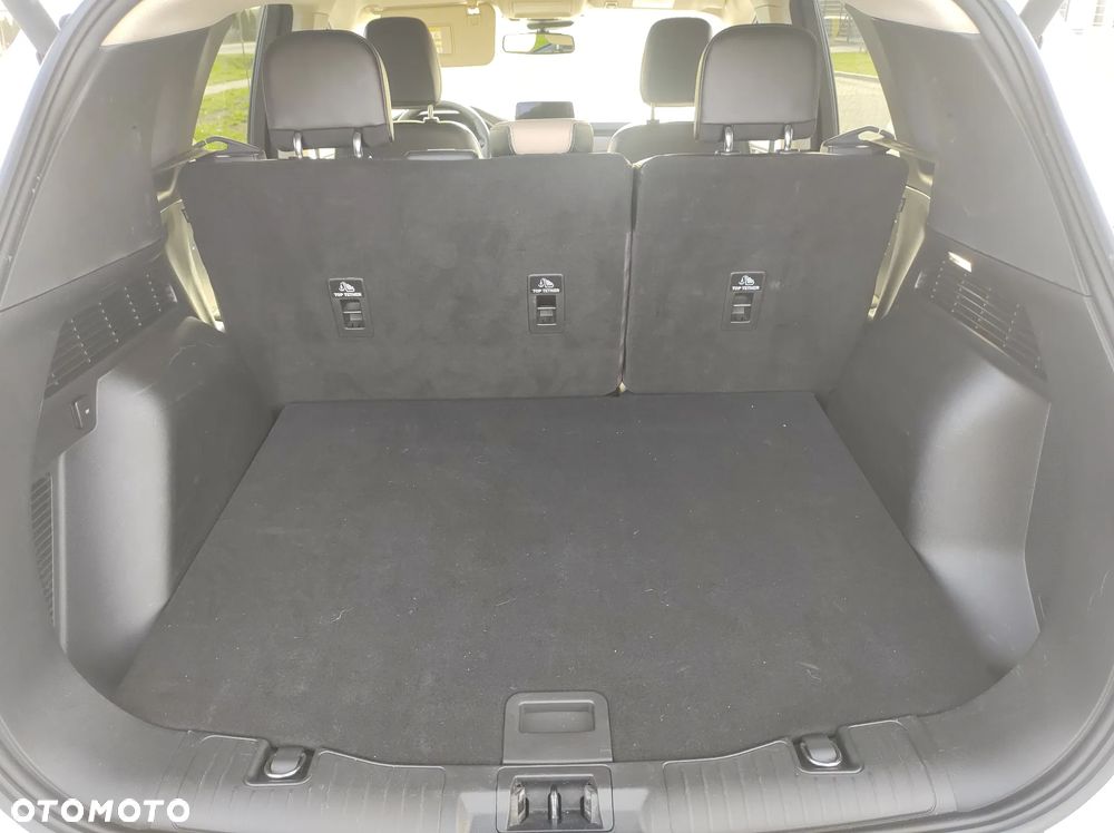 Ford Kuga - 33