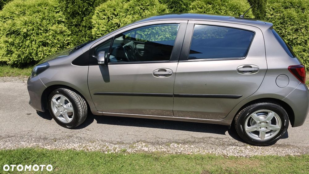 Toyota Yaris 1.33 Premium EU6 - 3