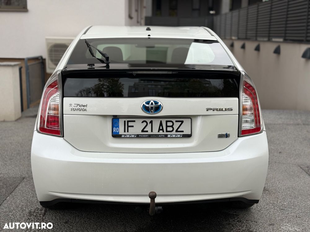 Toyota Prius Sol Plus - 6