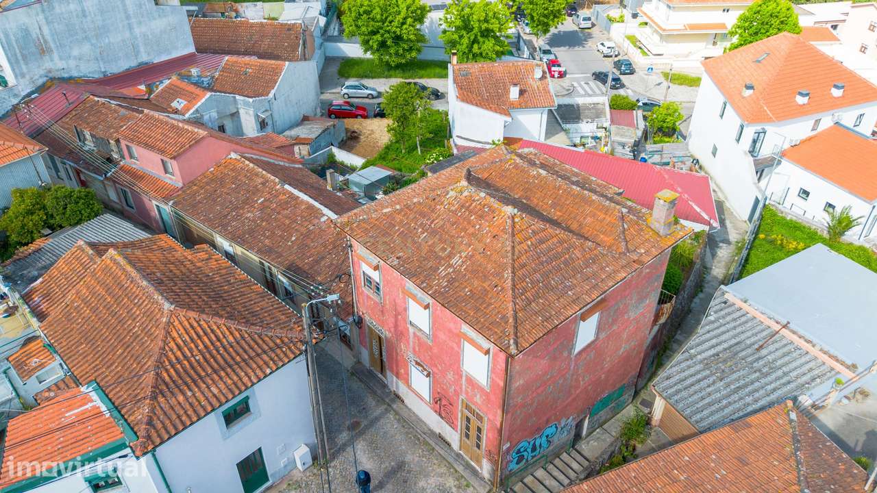 Moradia T2 térrea - com inquilino - Grande imagem: 4/30