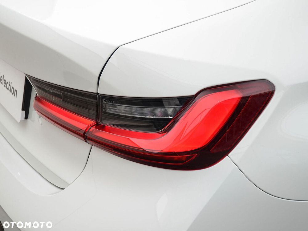 BMW Seria 3 318i M Sport sport - 15