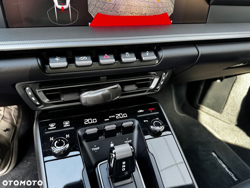 Porsche 911 Carrera 4S - 35