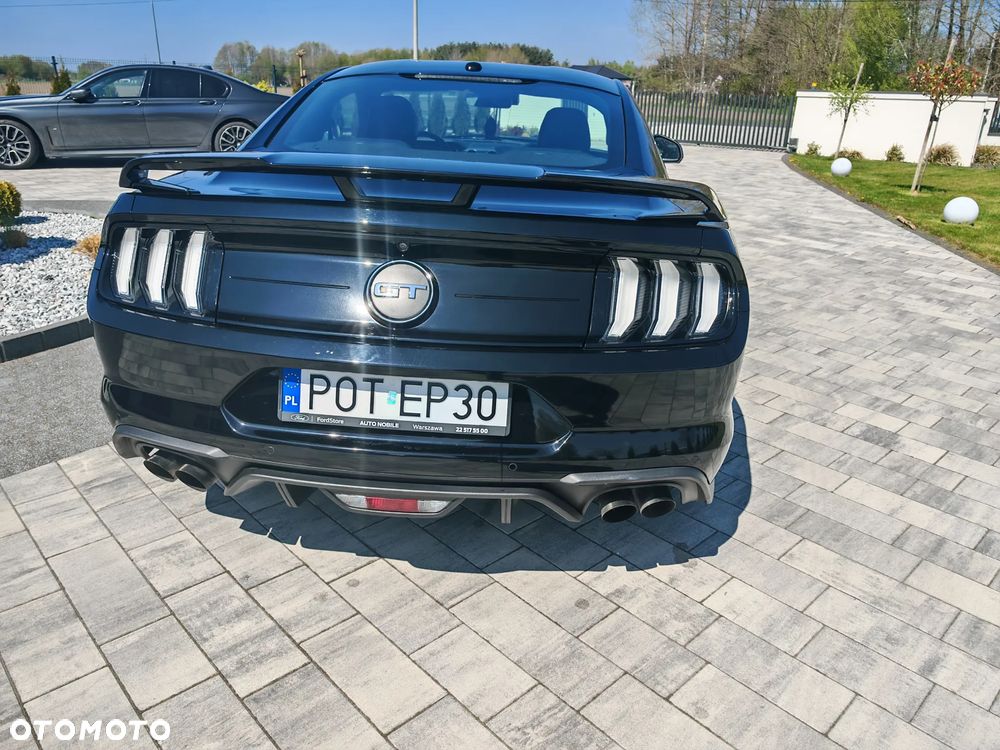 Ford Mustang - 21