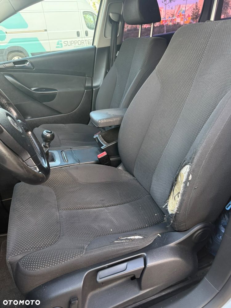 Volkswagen Passat 2.0 TDI Comfortline - 6