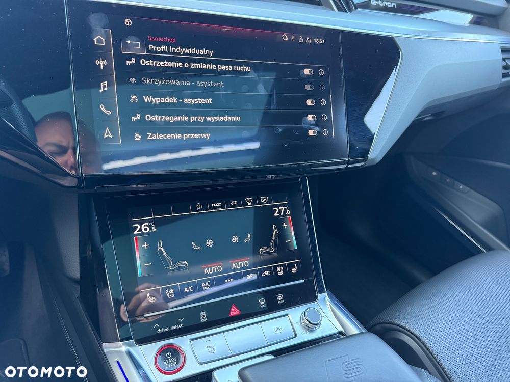 Audi e-tron S Quattro - 37