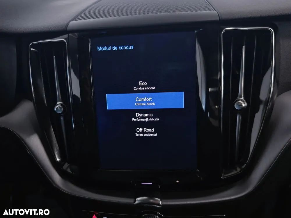 Volvo XC 60 D4 Geartronic Momentum - 17