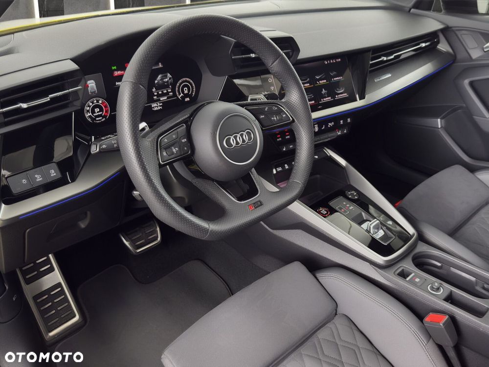 Audi RS3 Sportback - 11