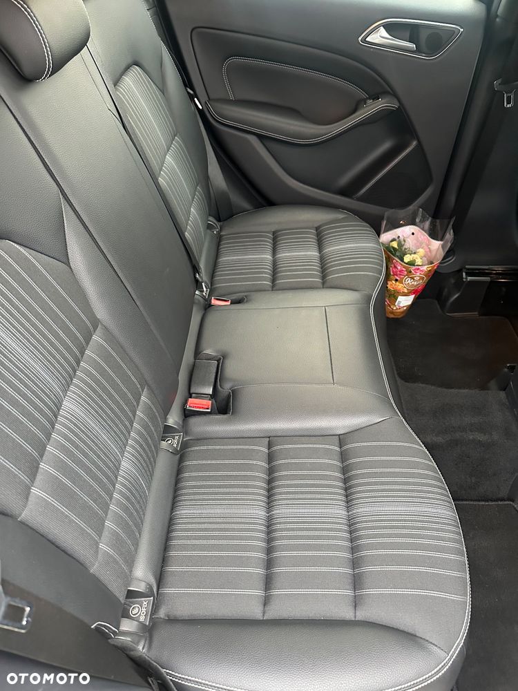 Mercedes-Benz Klasa B 200 7G-DCT UrbanStyle Edition - 8