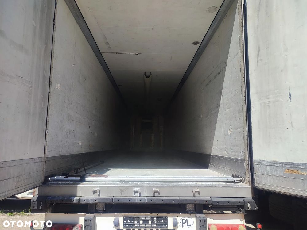 Schmitz Cargobull SKO 24 - 8