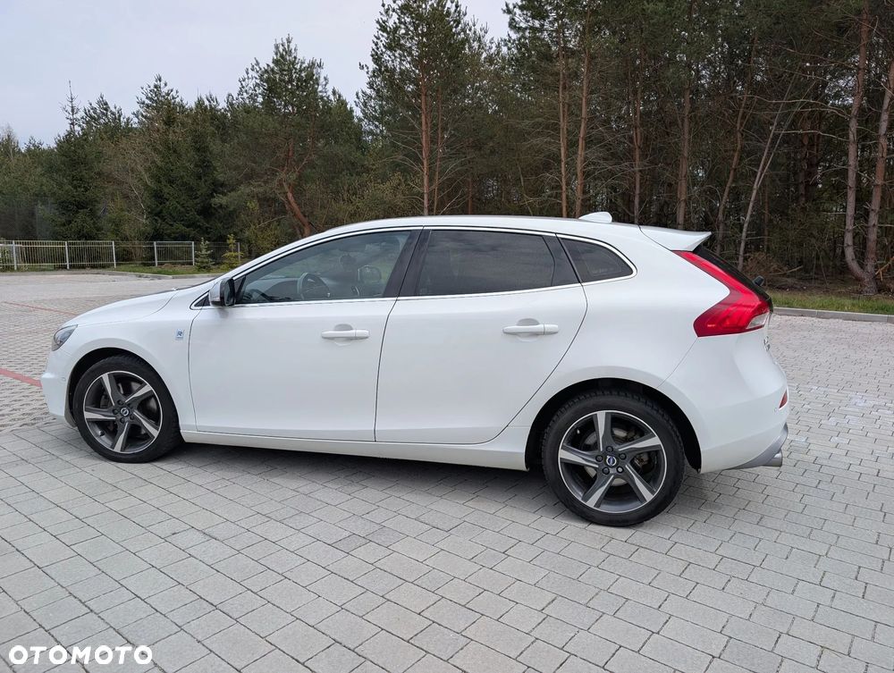 Volvo V40 D3 R-Design - 7