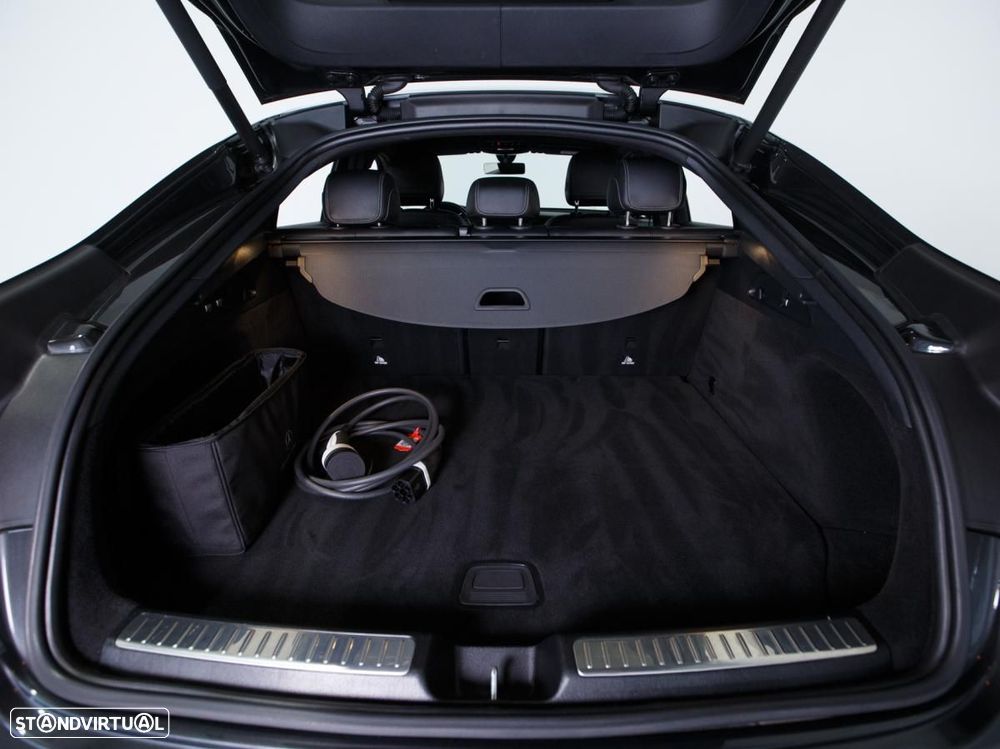 Mercedes-Benz GLC 300 e Coupé 4Matic - 12