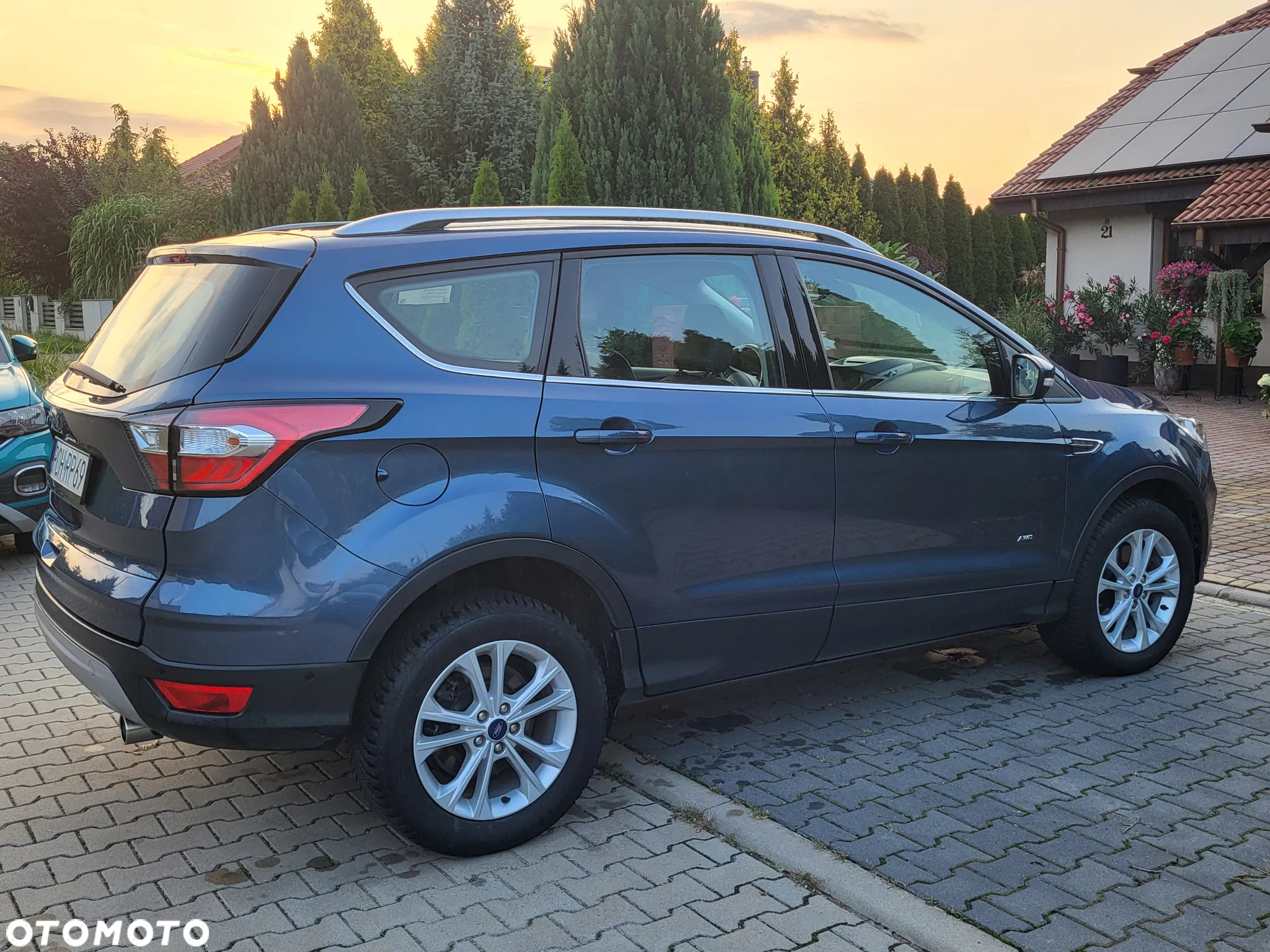 Ford Kuga 2.0 TDCi 4x4 Titanium - 29