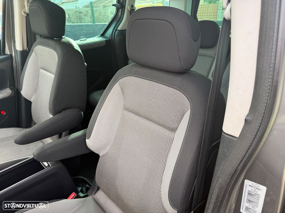 Peugeot Partner HDi FAP 110 Family - 17