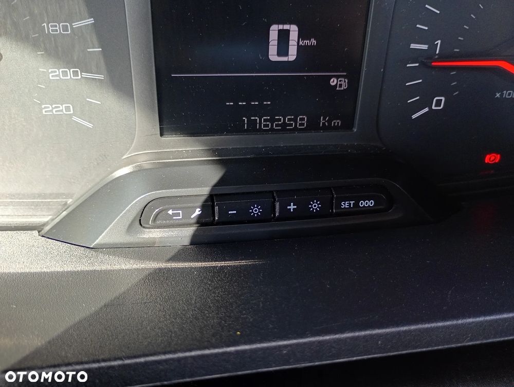 Peugeot Partner - 21