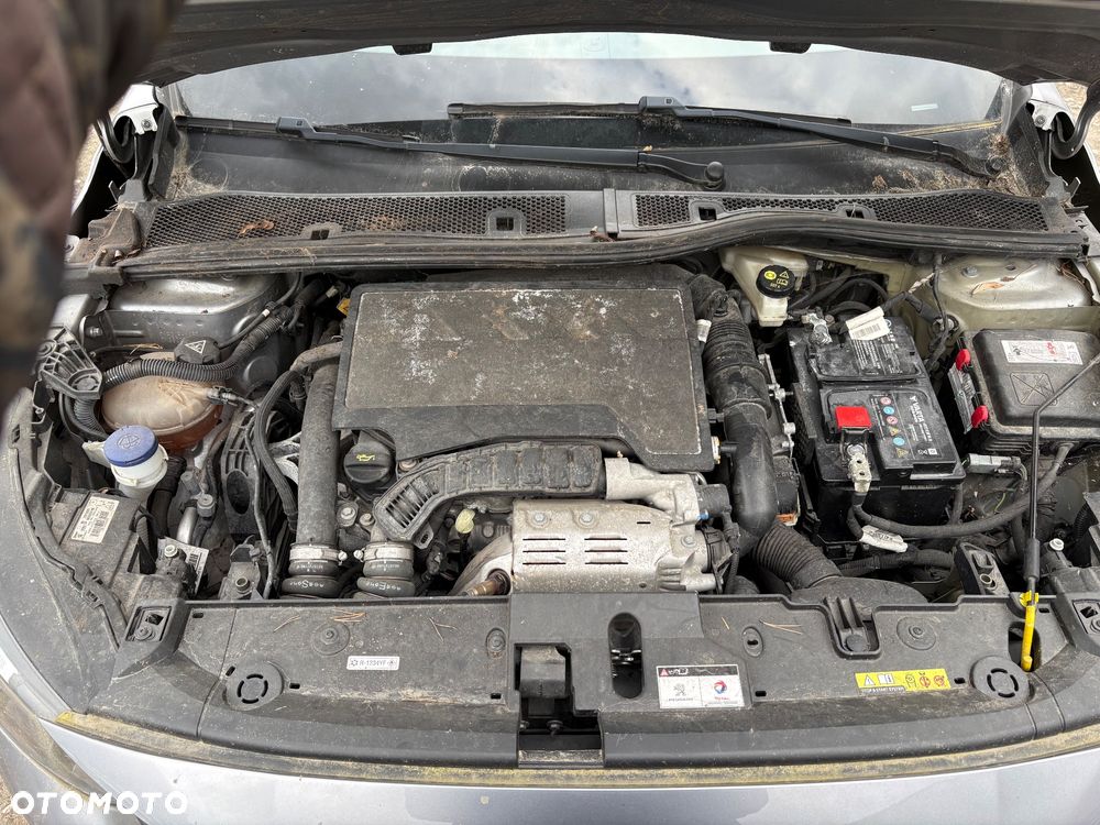 Peugeot 208 PureTech 100 EAT8 Allure Pack - 9