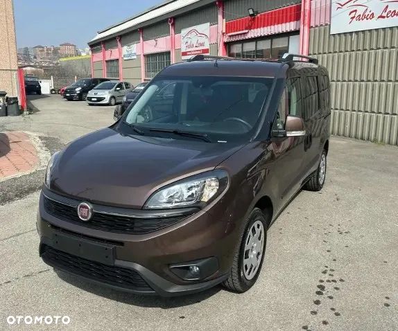 Fiat Doblo 1.4 T-Jet 16V Lounge - 1
