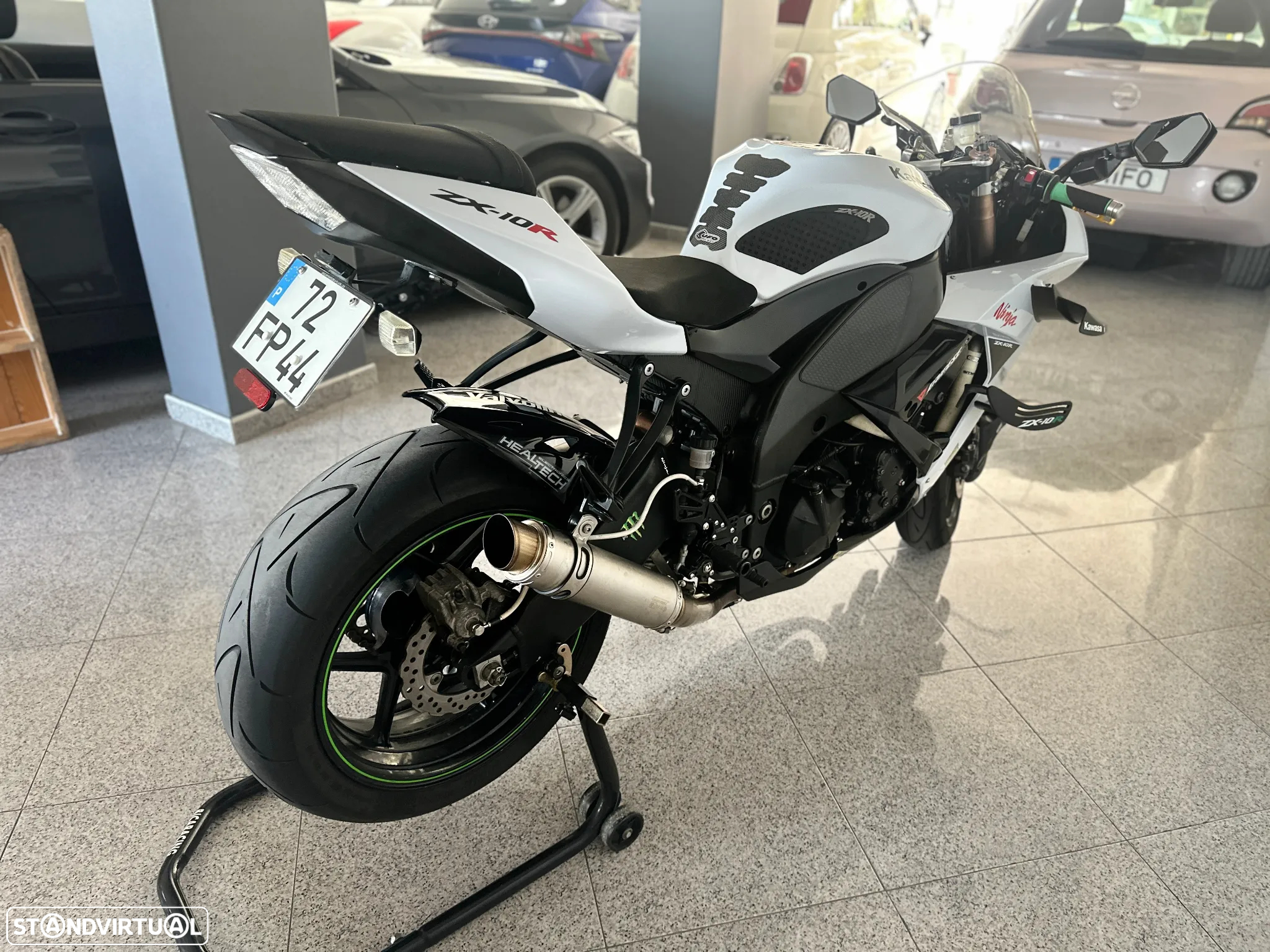 Kawasaki Ninja ZX-10R - 7