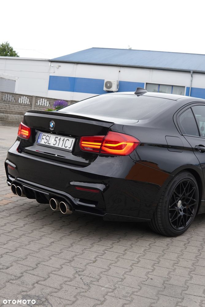 BMW Seria 3 330i GPF xDrive Sport Line - 2