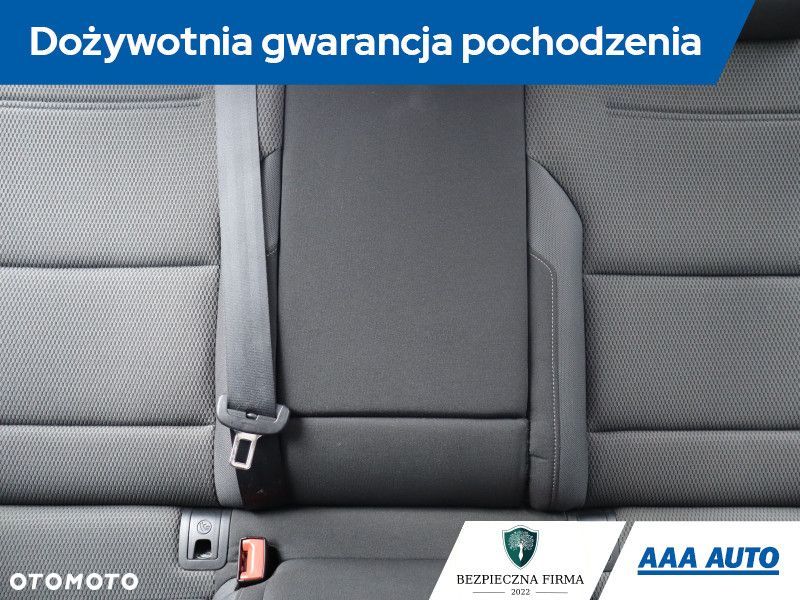 Volkswagen Golf - 12