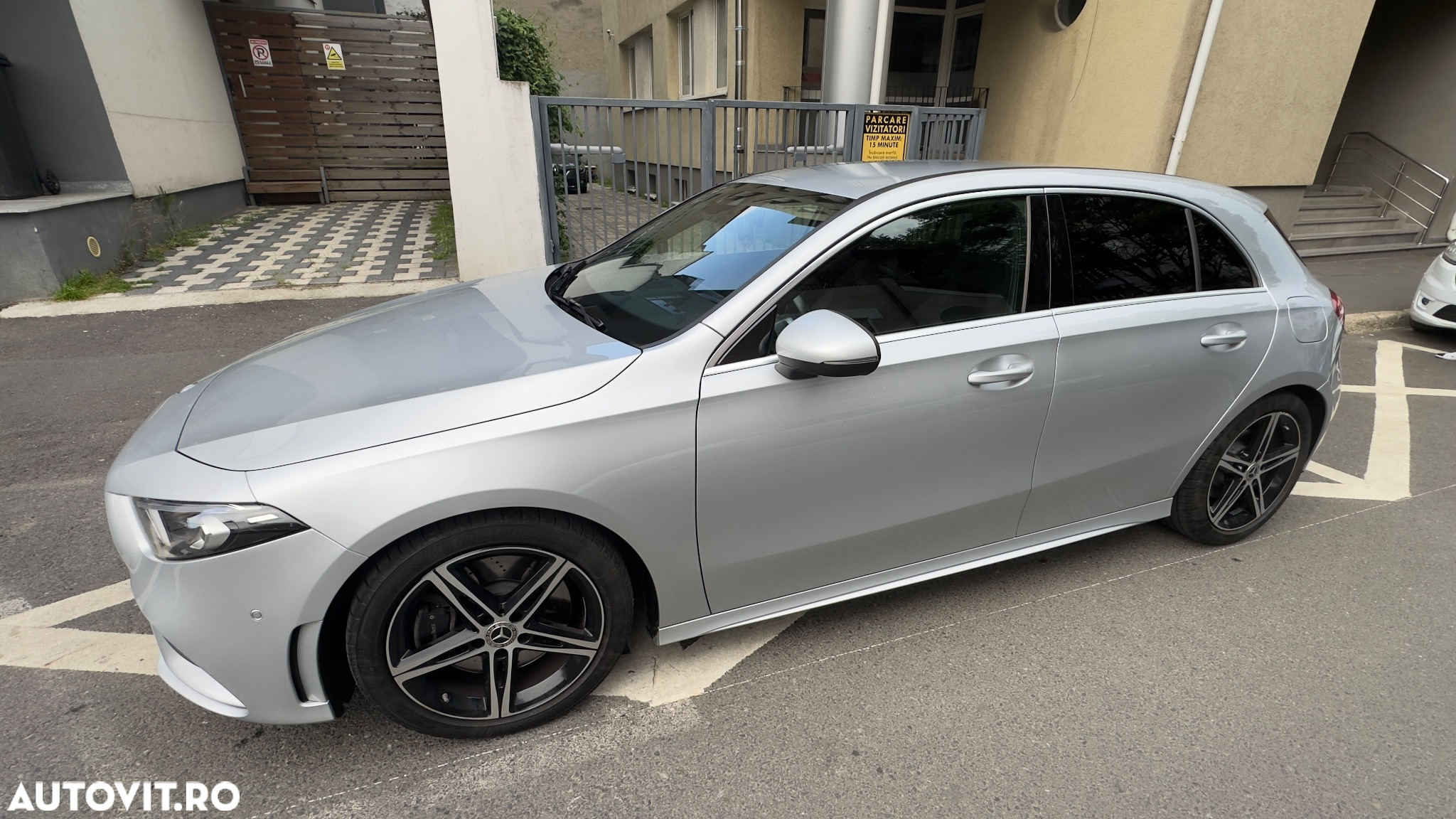 Mercedes-Benz A - 3