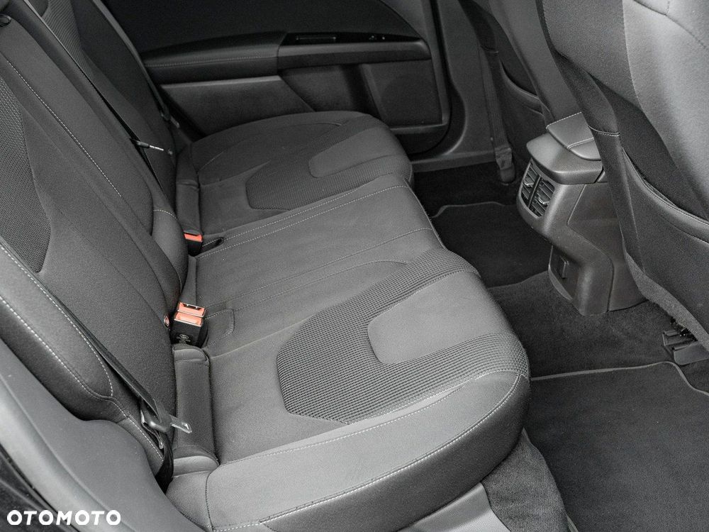 Ford Mondeo 2.0 EcoBlue Titanium - 28