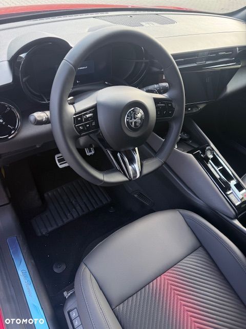 Alfa Romeo Junior 1.2 mHEV Ibrida Speciale eDCT - 11