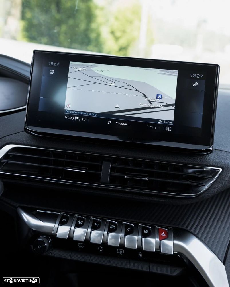 Peugeot 2008 1.2 PureTech Allure EAT8 - 12