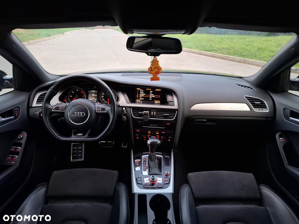 Audi A4 Avant 2.0 TDI DPF quattro S tronic S line Sportpaket - 22