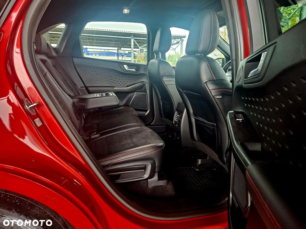 Ford Kuga 2.0 EcoBlue AWD ST-Line - 28