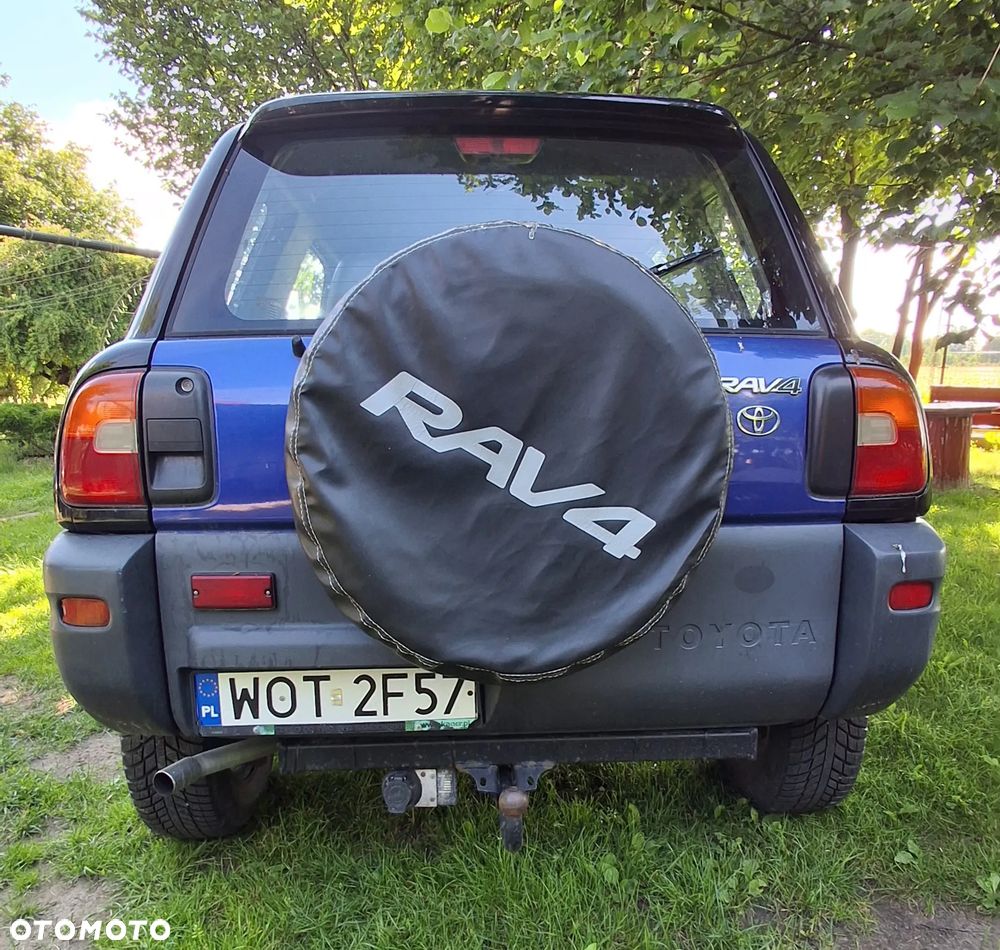 Toyota RAV4 2.0 - 11