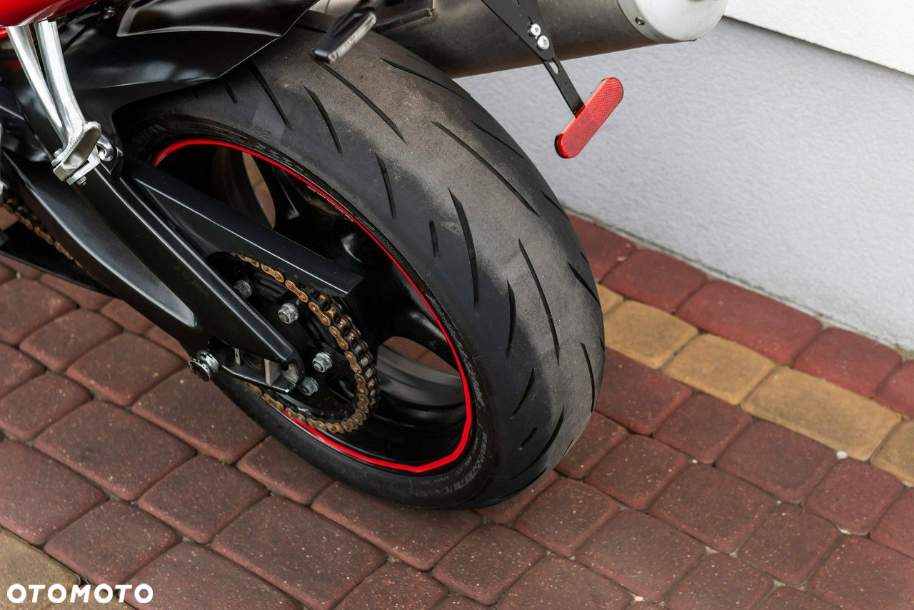 Yamaha R6 - 8
