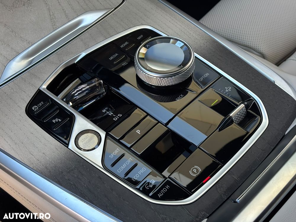 BMW X7 xDrive40i - 13