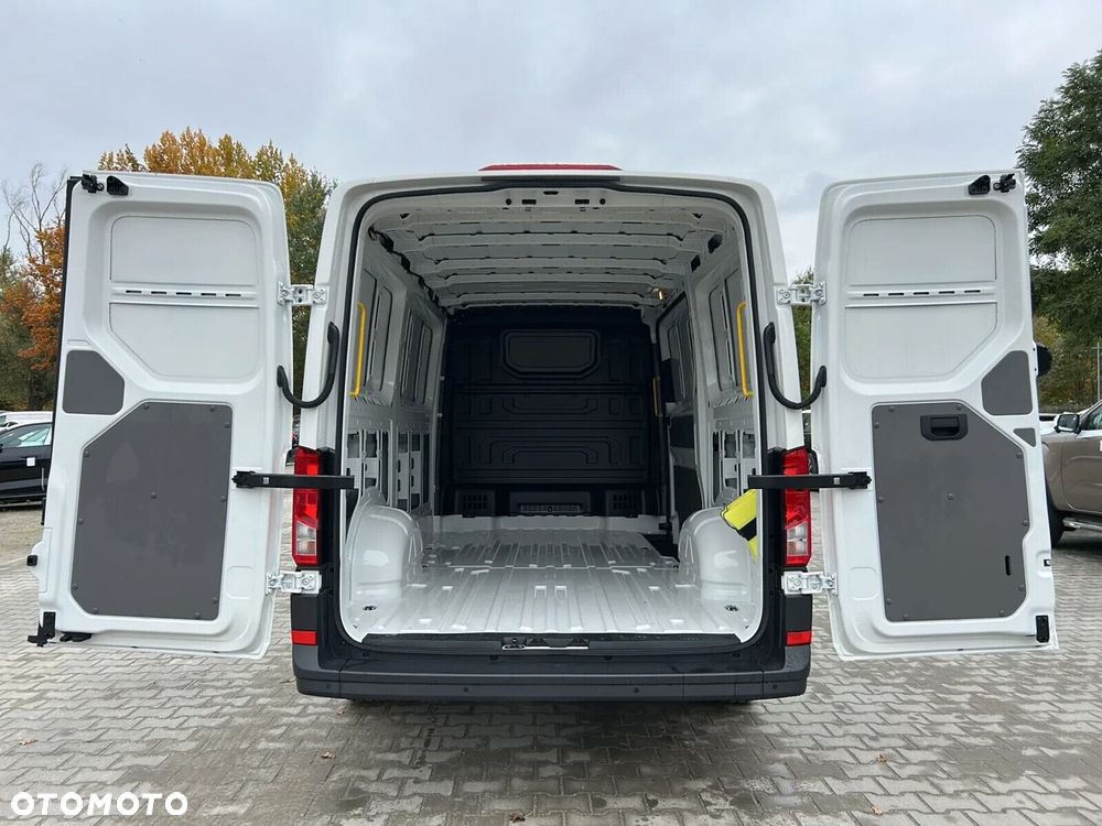 Volkswagen Crafter 35 AUTOMAT/Furgon L3/H2, 2.0TDI 177KM, r.o. 3640 - 13