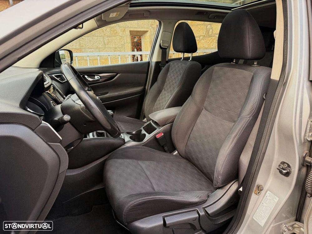 Nissan Qashqai 1.5 dCi N-Connecta - 18