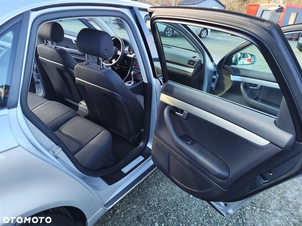 Audi A4 Limousine 2.0 T FSI multitronic - 29