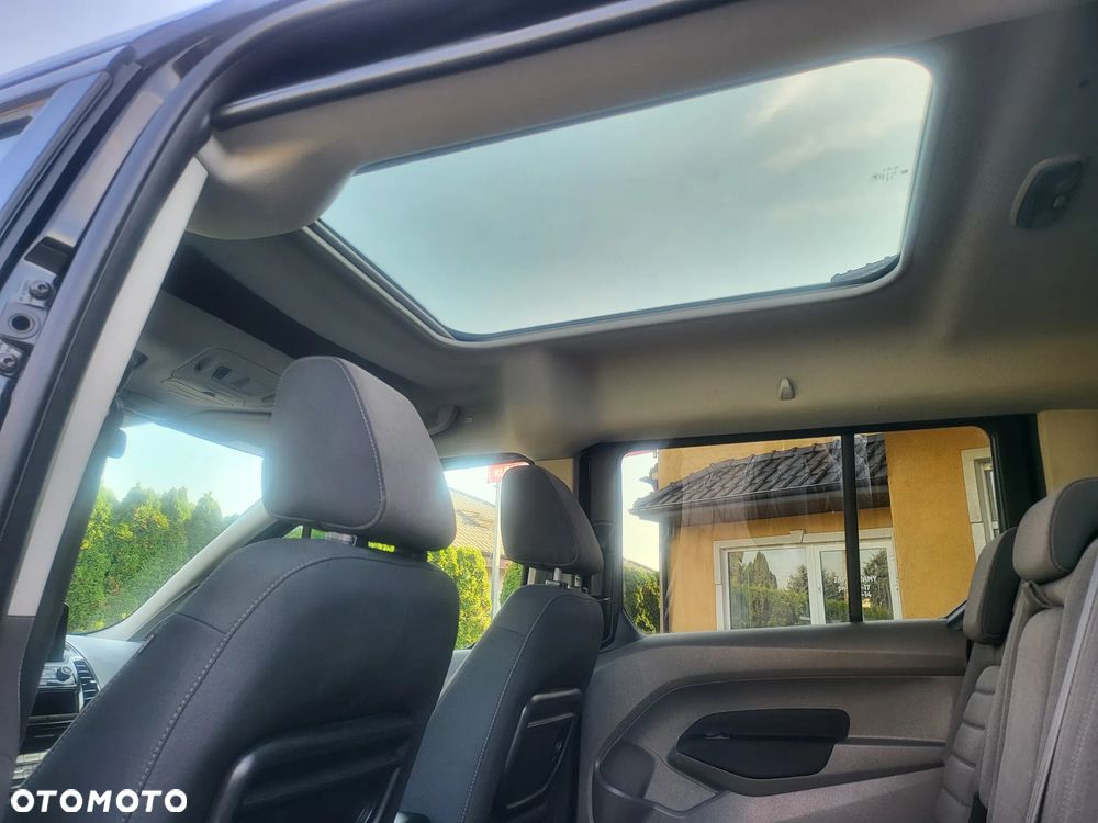 Ford Tourneo Connect Grand - 17
