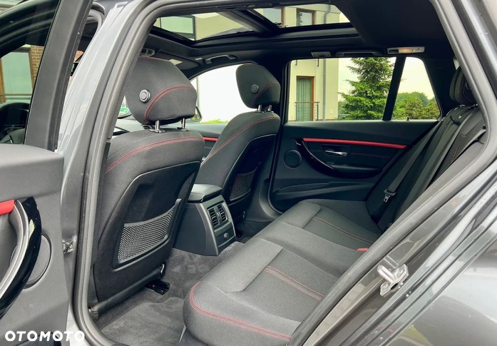 BMW Seria 3 320i Edition Luxury Line Purity - 35