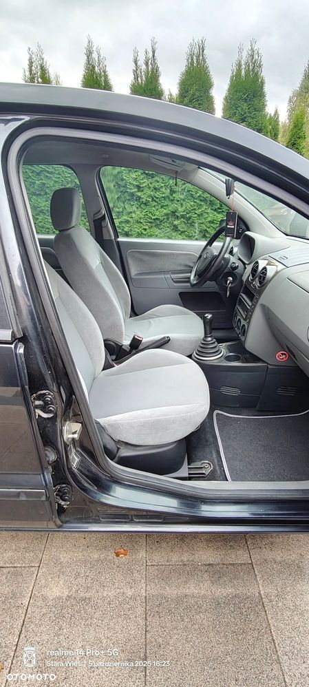 Ford Fusion 1.6 Elegance - 10