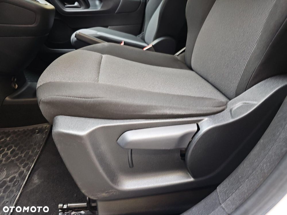 Opel Combo 1.5 DT Edition 102KM - 18
