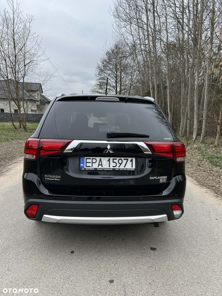 Mitsubishi Outlander 2.0 Instyle Navi CVT - 9