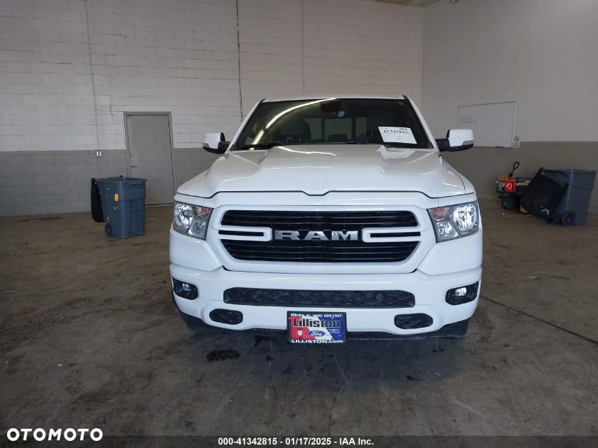 Dodge RAM - 12