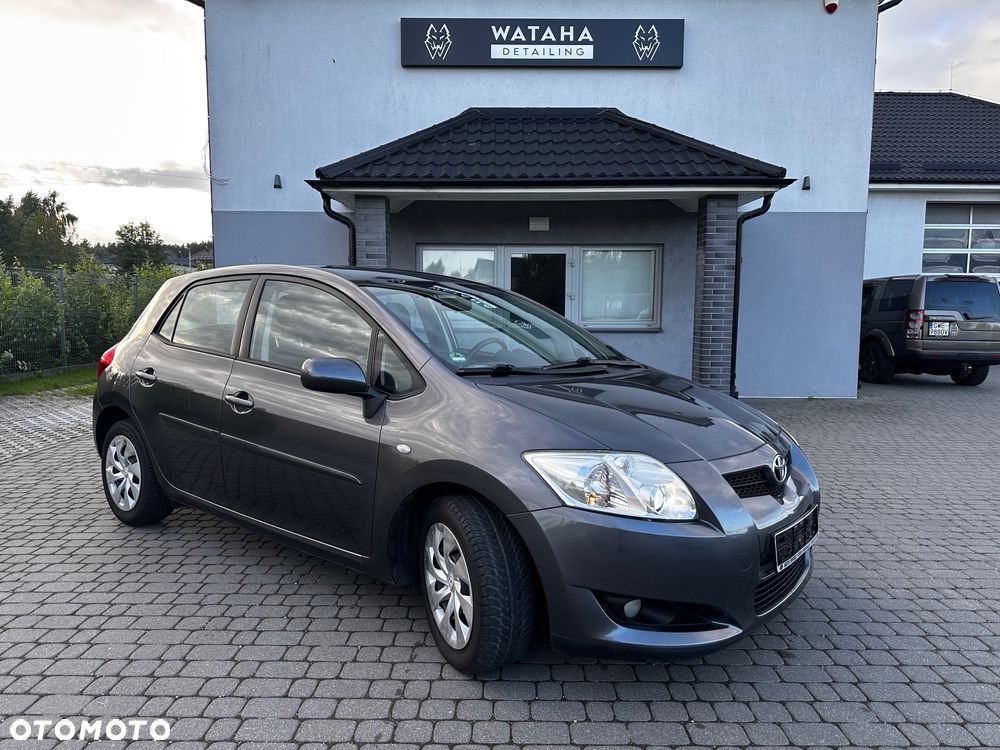 Toyota Auris 1.6 Life+ - 7