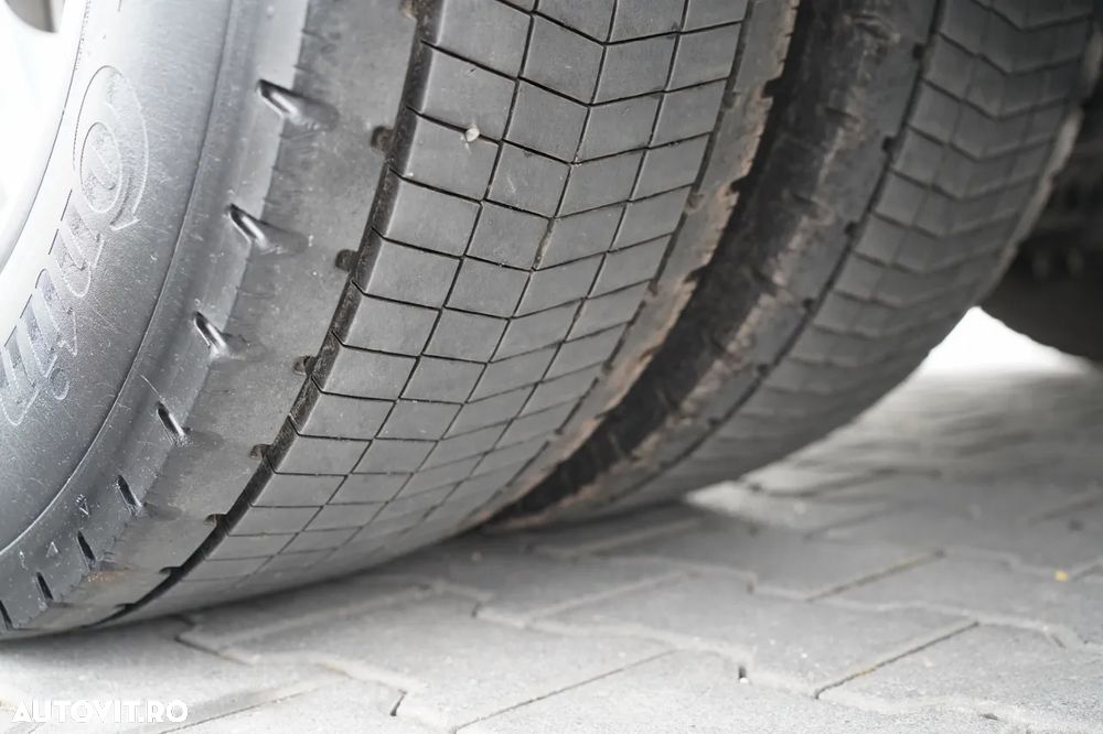 Renault D WIDE 380 DE11 / 4X2 / CAMION DE REMORCAJE 8 M / TRANSPORT AUTO / PLATFORMĂ / TROLIU / - 25