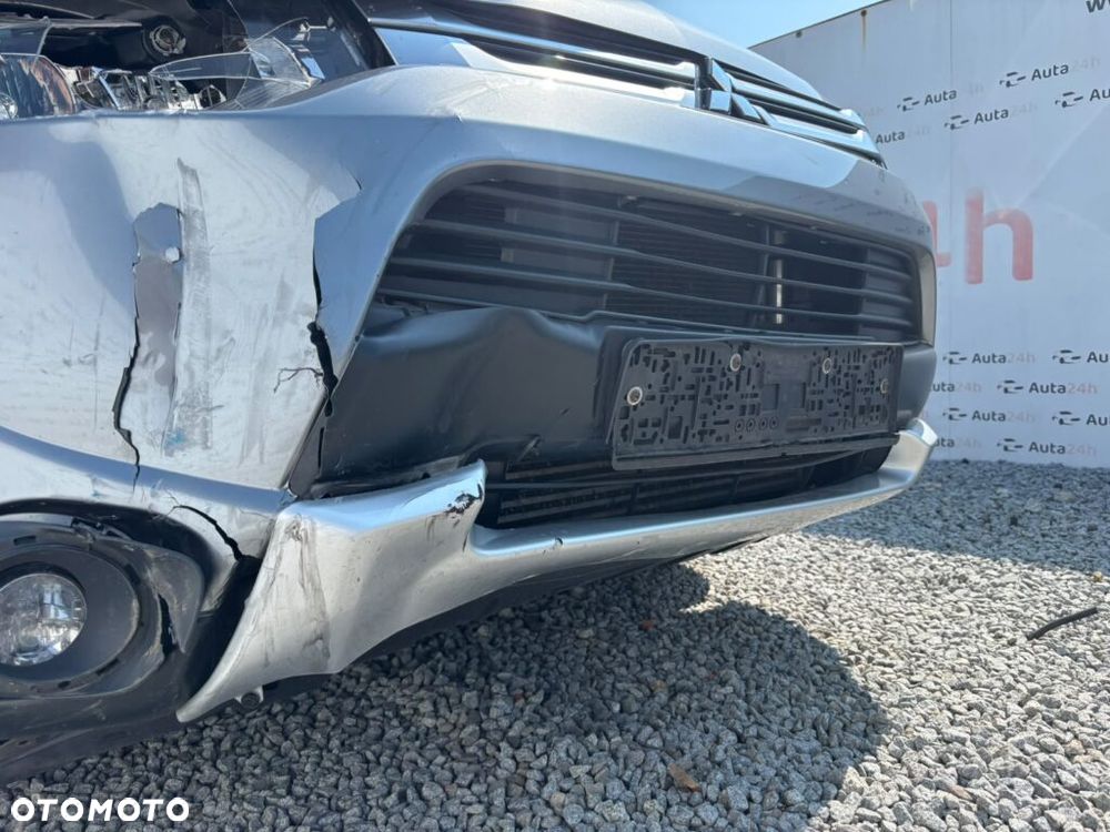 Mitsubishi Outlander 2.2 DI-D 4WD Automatik Invite - 18