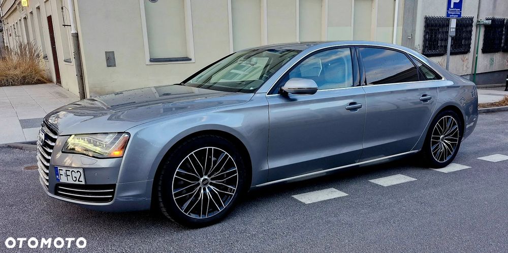 Audi A8 2011 photo 3