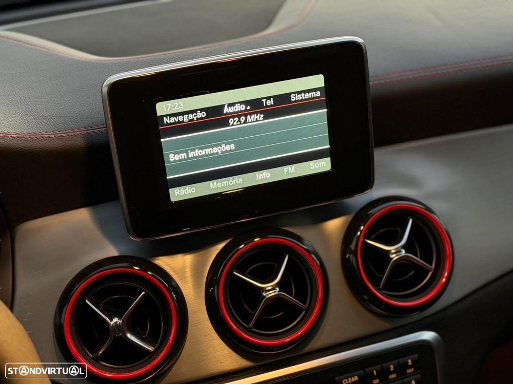 Mercedes-Benz CLA 45 AMG - 7