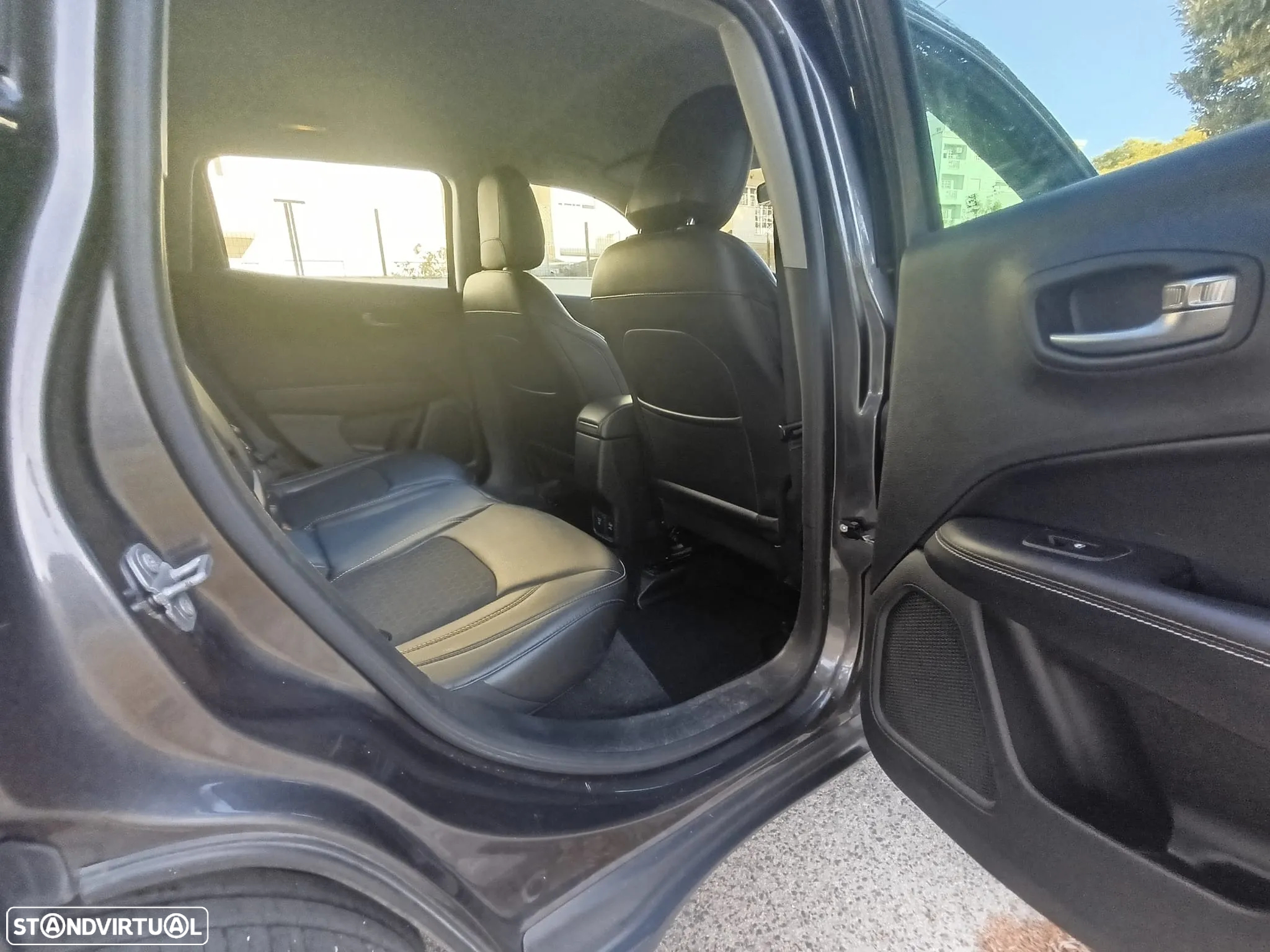 Jeep Compass 1.6 M-Jet Limited - 25